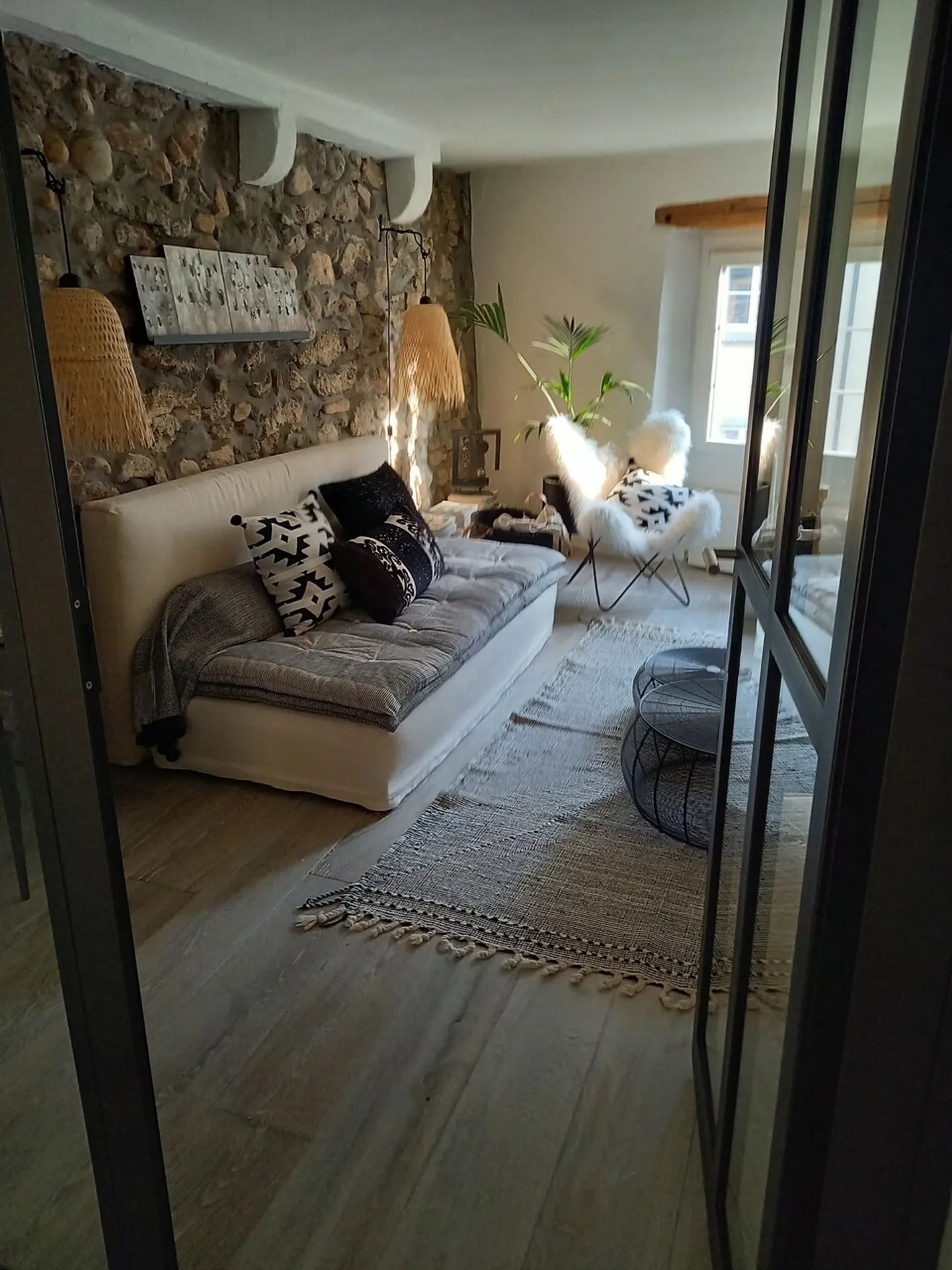 LE LANDERON (NE): Beautiful village house from the 16th century fully renovated - Photo 12 of 24