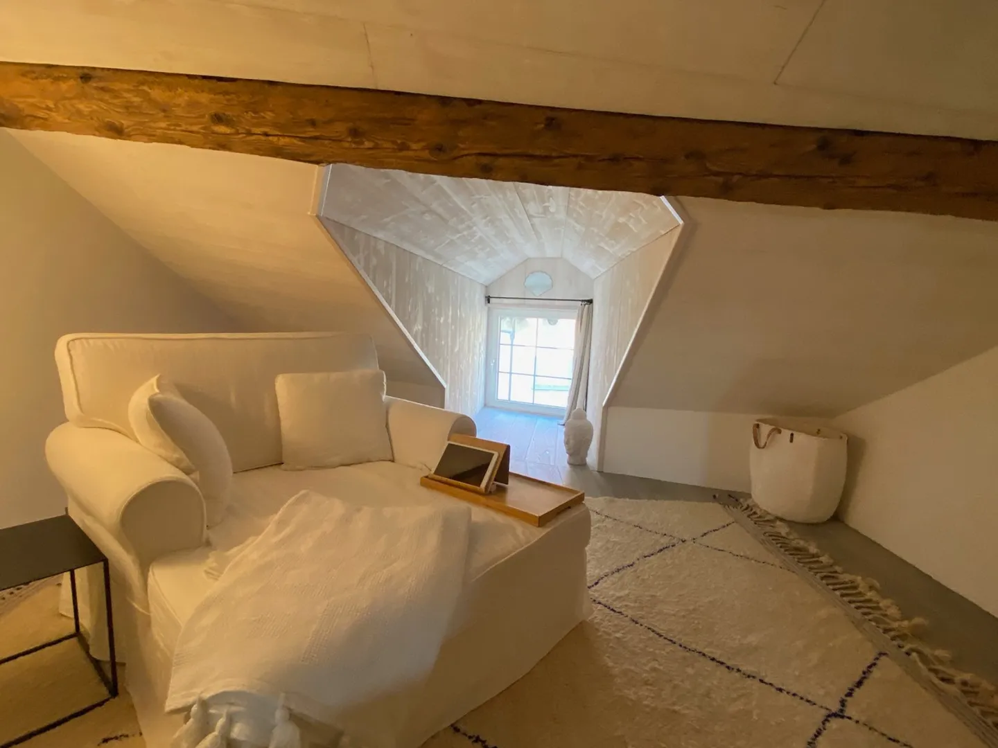 LE LANDERON (NE): Beautiful village house from the 16th century fully renovated - Photo 20 of 24