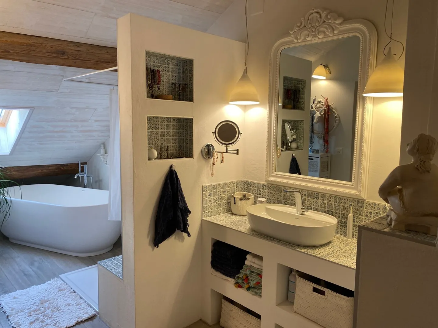 LE LANDERON (NE): Beautiful village house from the 16th century fully renovated - Photo 22 of 24