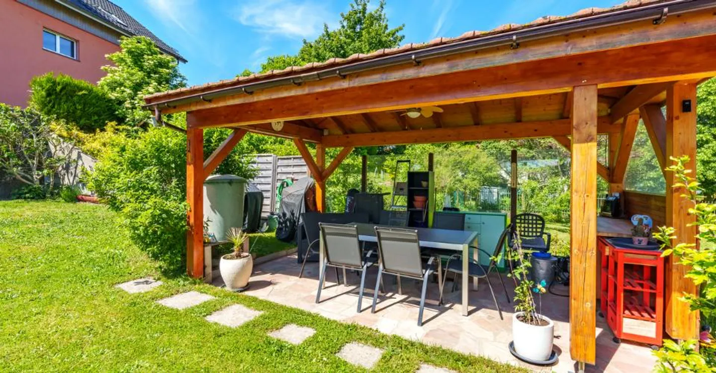 Incantevole appartamento duplex di 5,5 locali in una fattoria ristrutturata - Foto 4 di 11