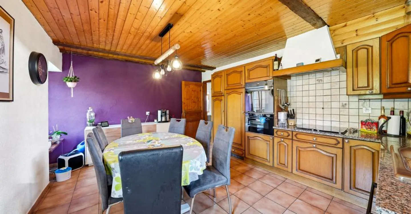 Incantevole appartamento duplex di 5,5 locali in una fattoria ristrutturata - Foto 7 di 11