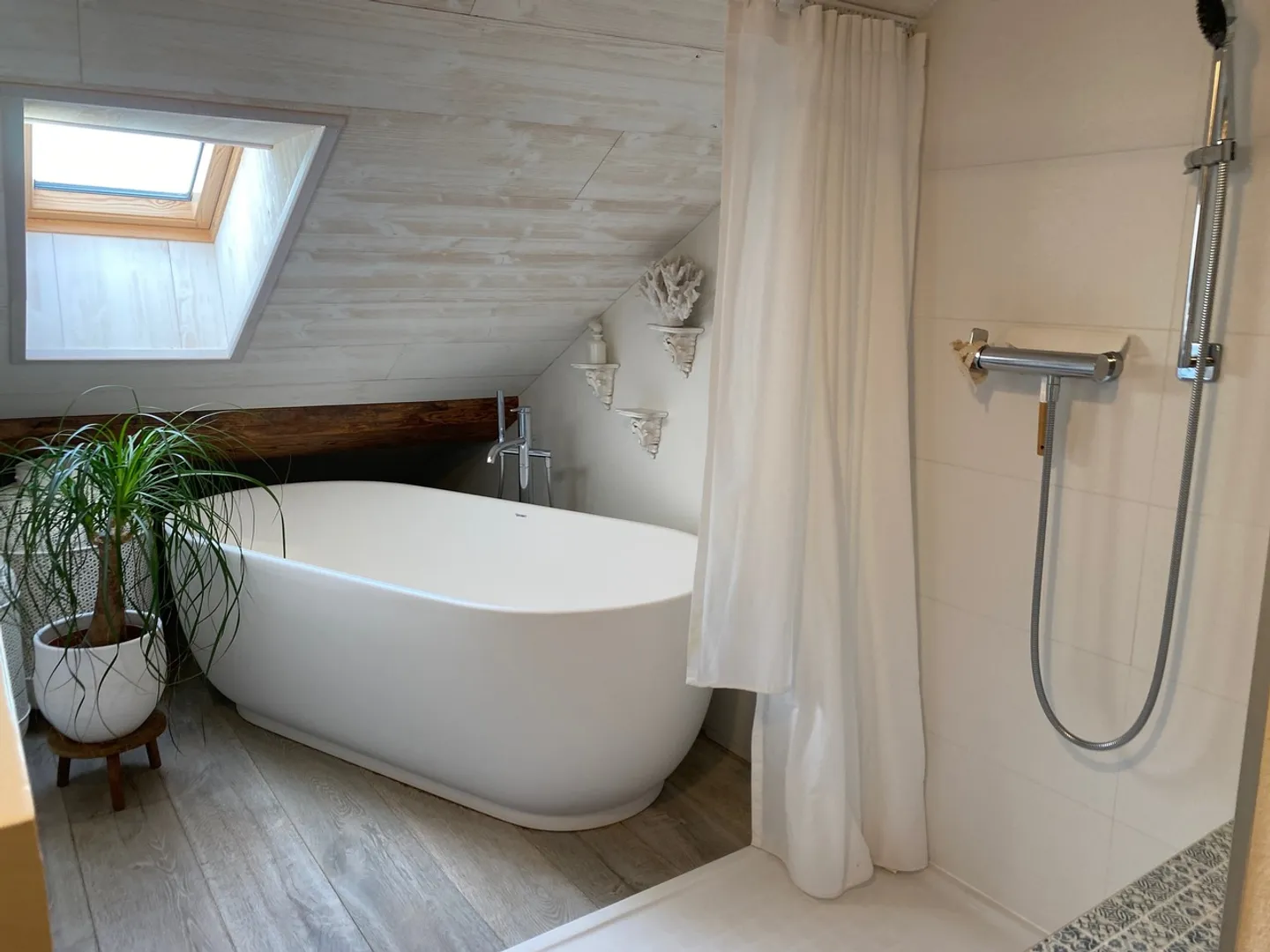 LE LANDERON (NE): Beautiful village house from the 16th century fully renovated - Photo 23 of 24