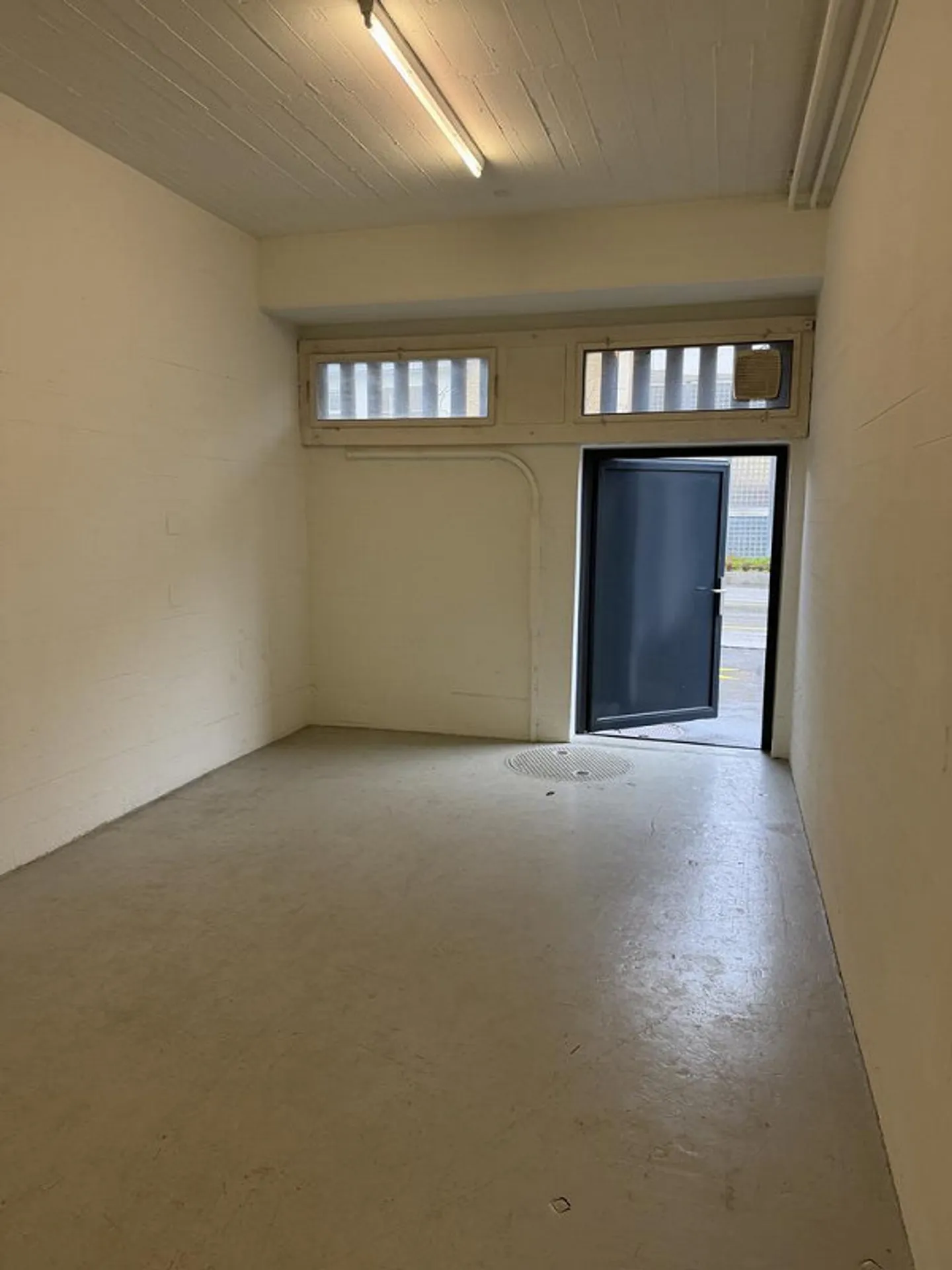 Geräumiger Lagerraum in Horgen - Foto 3 von 3