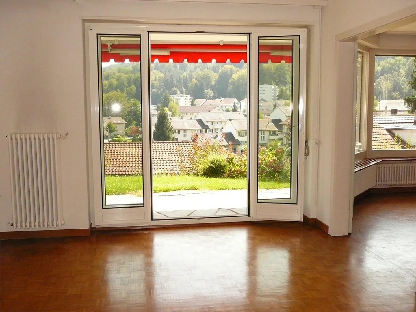 Appartement 4 pièces calme et lumineux avec vue panoramique - Photo 4 sur 11
