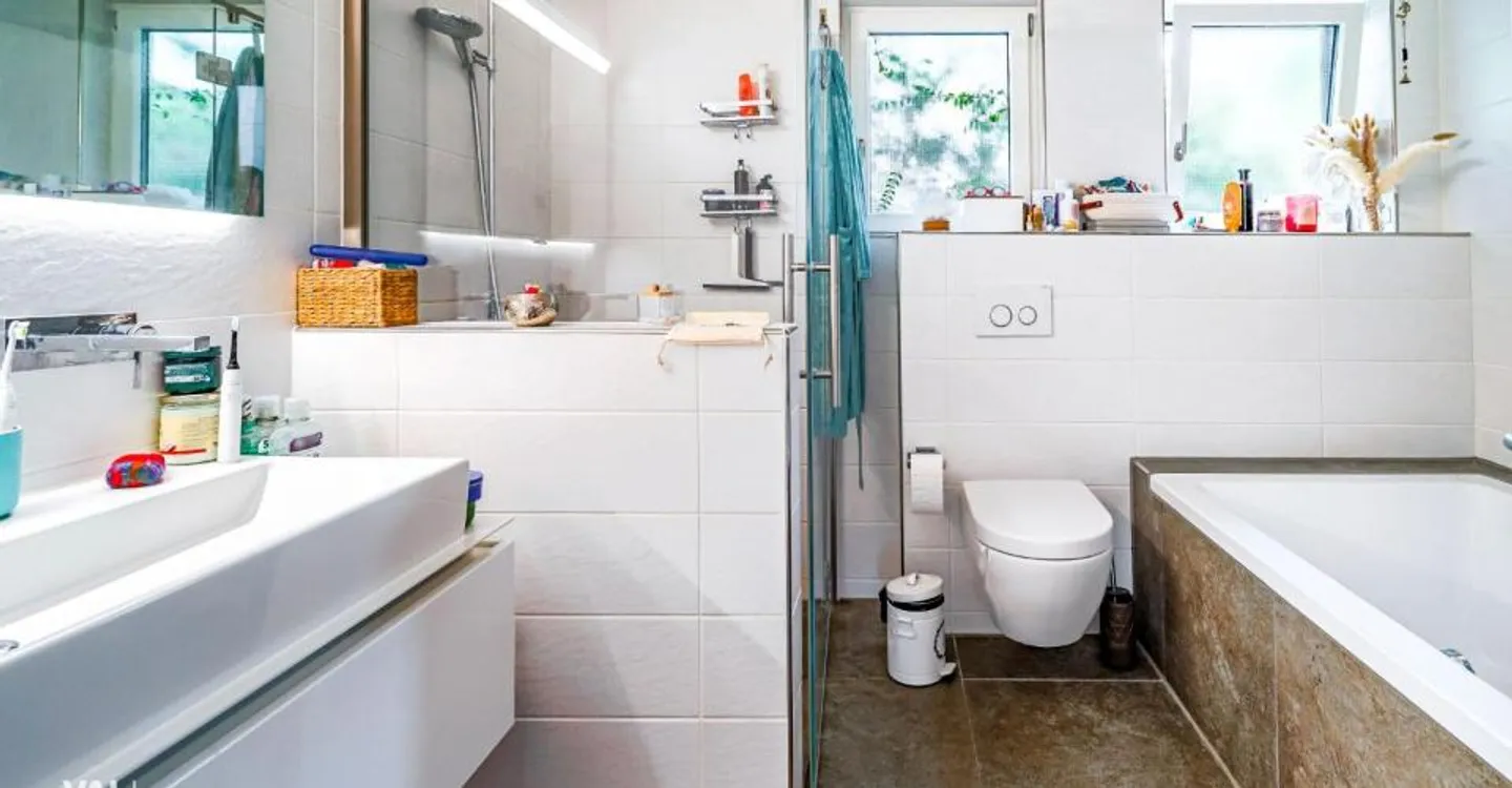 Charming terraced house in Wetzikon with exceptional space offerings - Photo 6 of 10