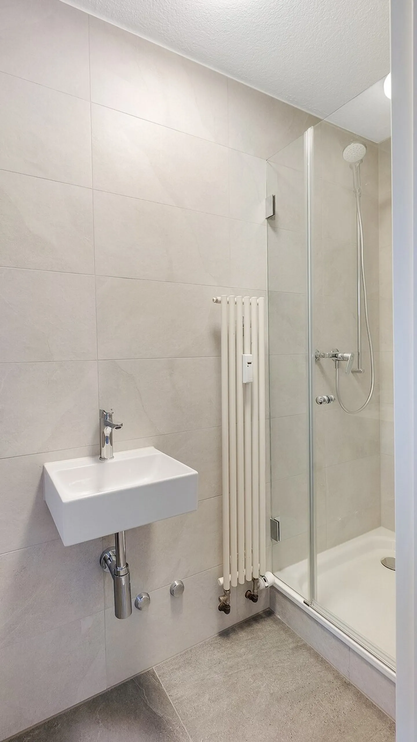 Atelier de vie avec jardin privé - Photo 10 sur 11