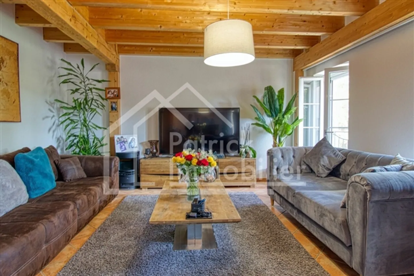 «Mehrfamilienhaus mit Café-Restaurant» - Foto 9 von 13