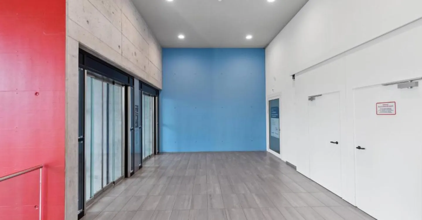 Attractive rental property on the 2nd floor of the Seepark shopping center - Photo 5 of 8