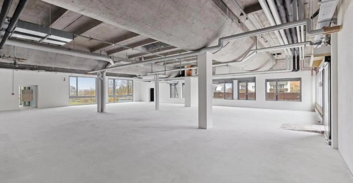 Attractive rental property on the 2nd floor of the Seepark shopping center - Photo 8 of 8