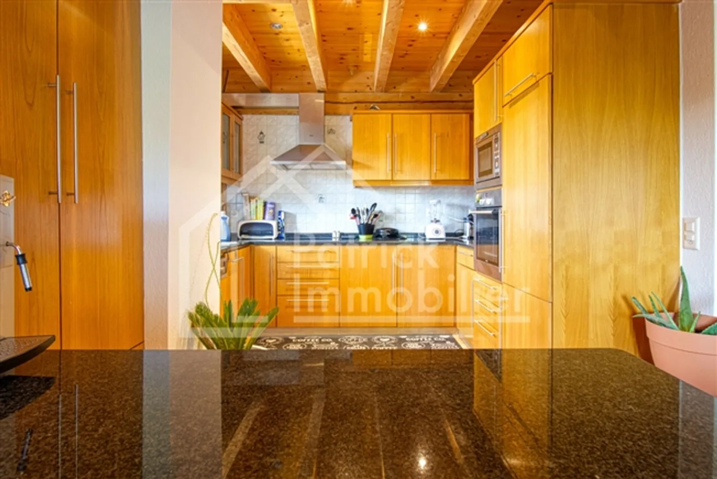 «Mehrfamilienhaus mit Café-Restaurant» - Foto 10 von 13