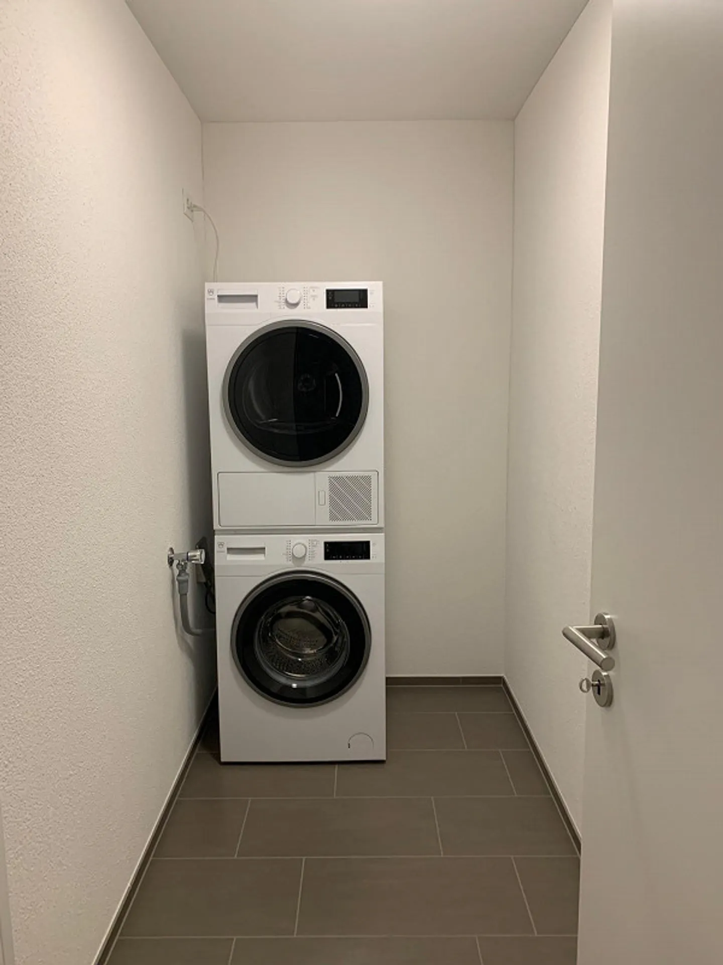 Appartamento attraente di 3,5 stanze nel Ledipark Root - Foto 8 di 9