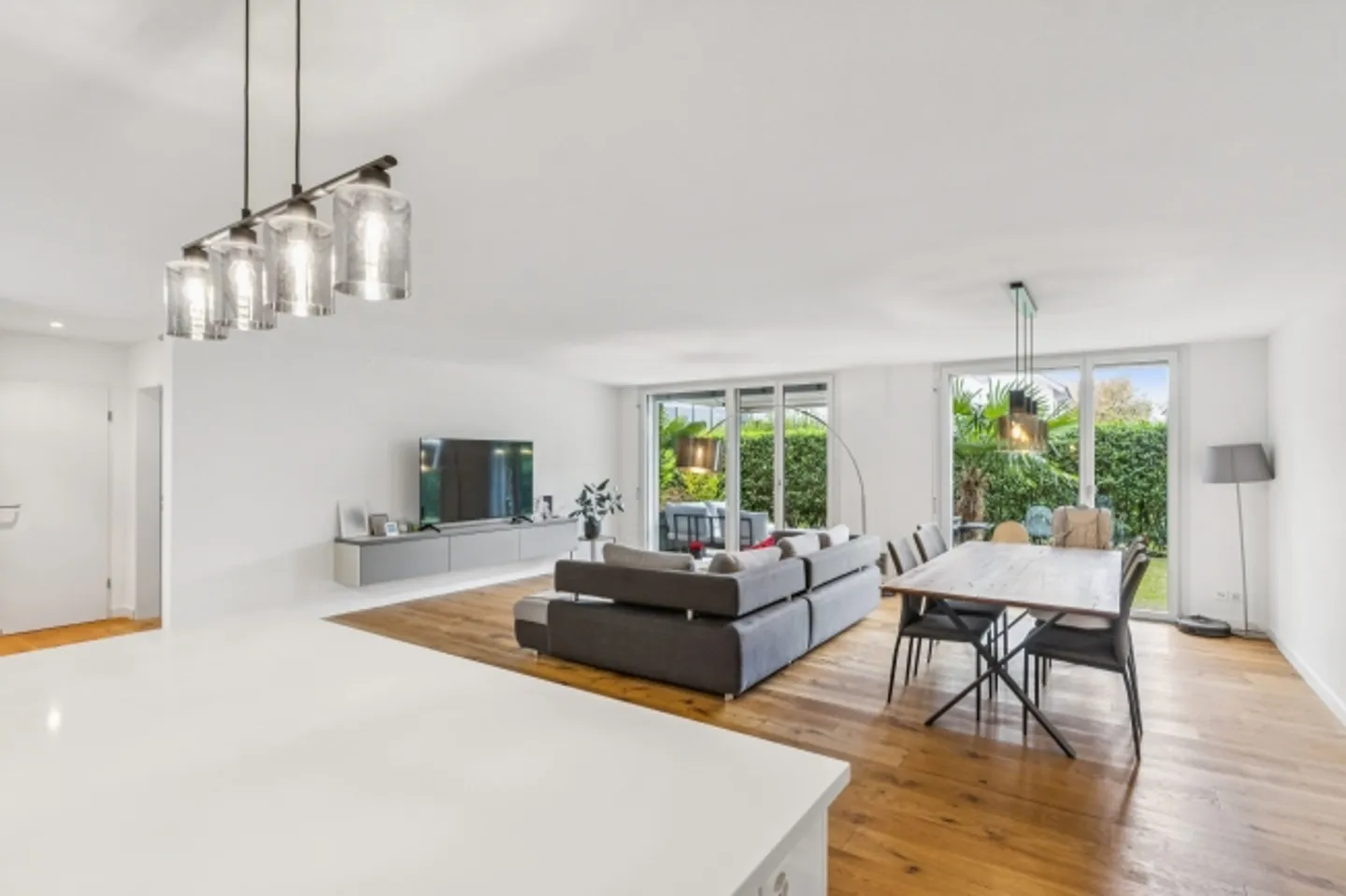 Modern 3.5-room garden apartment – Stylish, renovated & Minergie-efficient - Photo 6 of 13