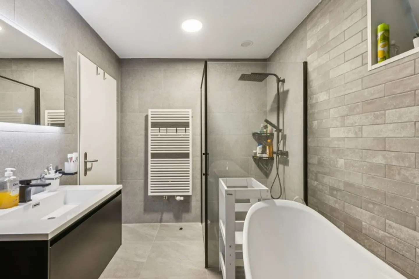 Modern 3.5-room garden apartment – Stylish, renovated & Minergie-efficient - Photo 9 of 13