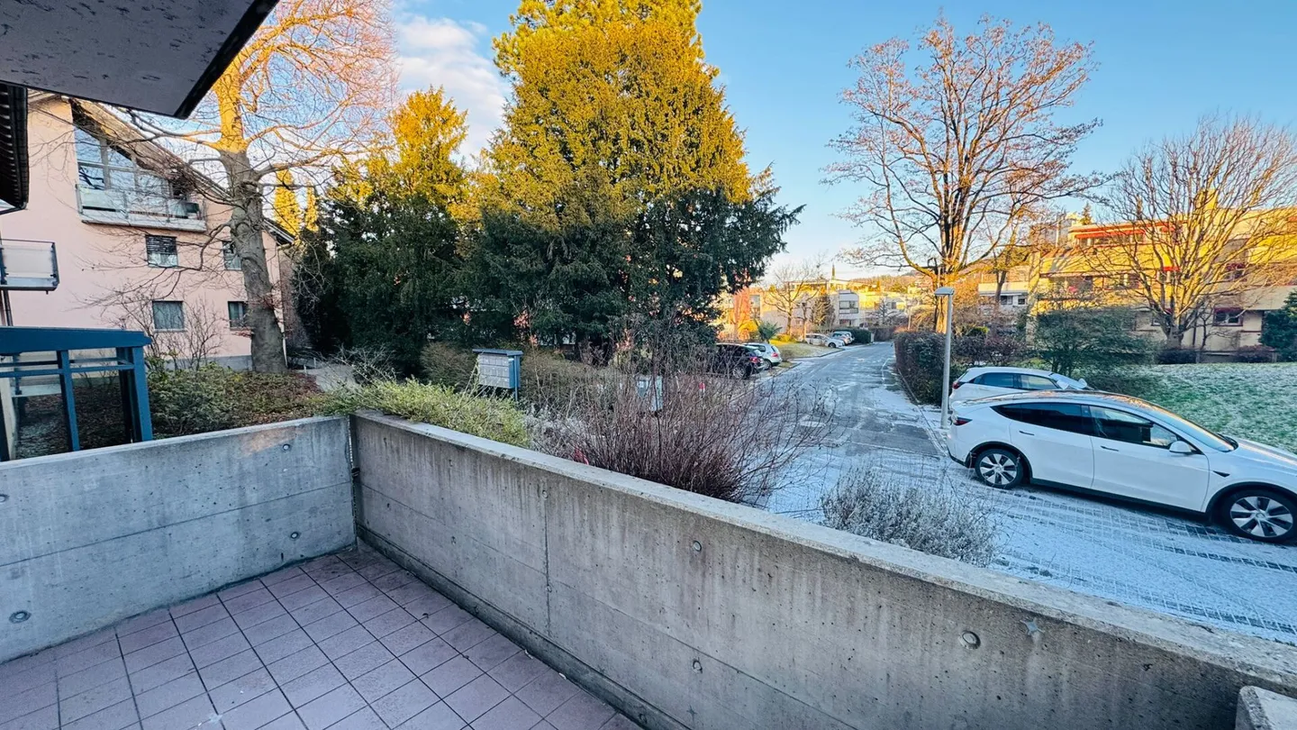 Ampio appartamento di 4½ locali con terrazza e due posti auto in garage sotterraneo - Foto 19 di 25