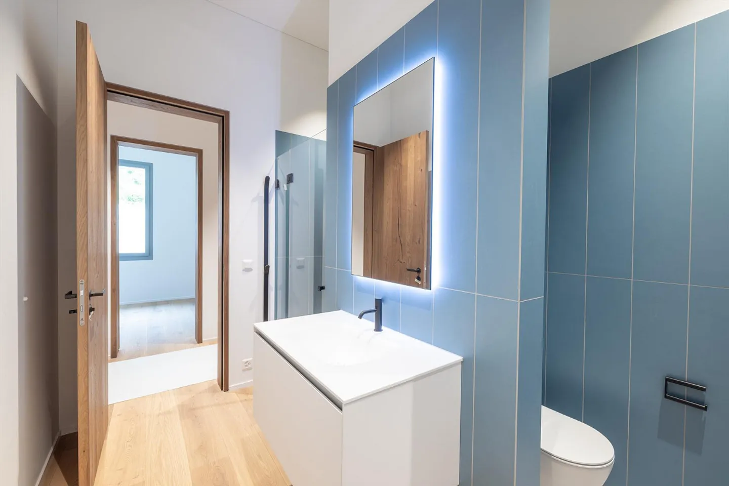 Exclusive Apartment - Elegance Meets Alpine Idyll - Photo 9 of 12