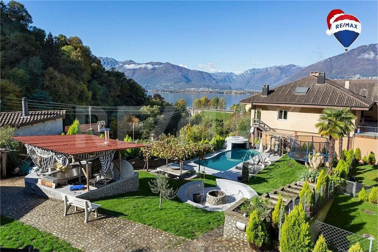 Deux maisons multifamiliales - Opportunité d'investissement optimale - Photo 2 sur 13