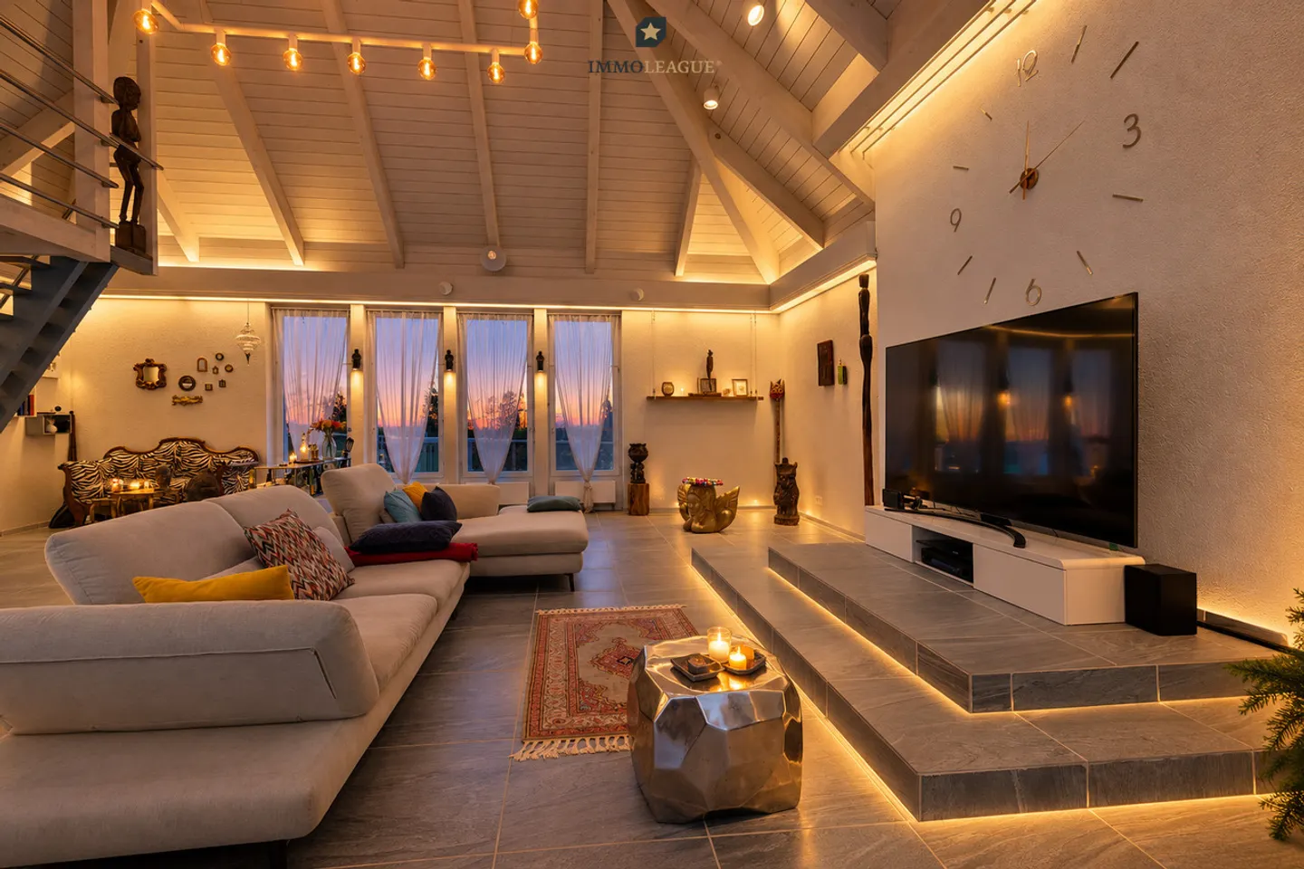 Exclusive Loft with Impressive Ceiling Height, Open Living Concept and - Photo 2 of 13