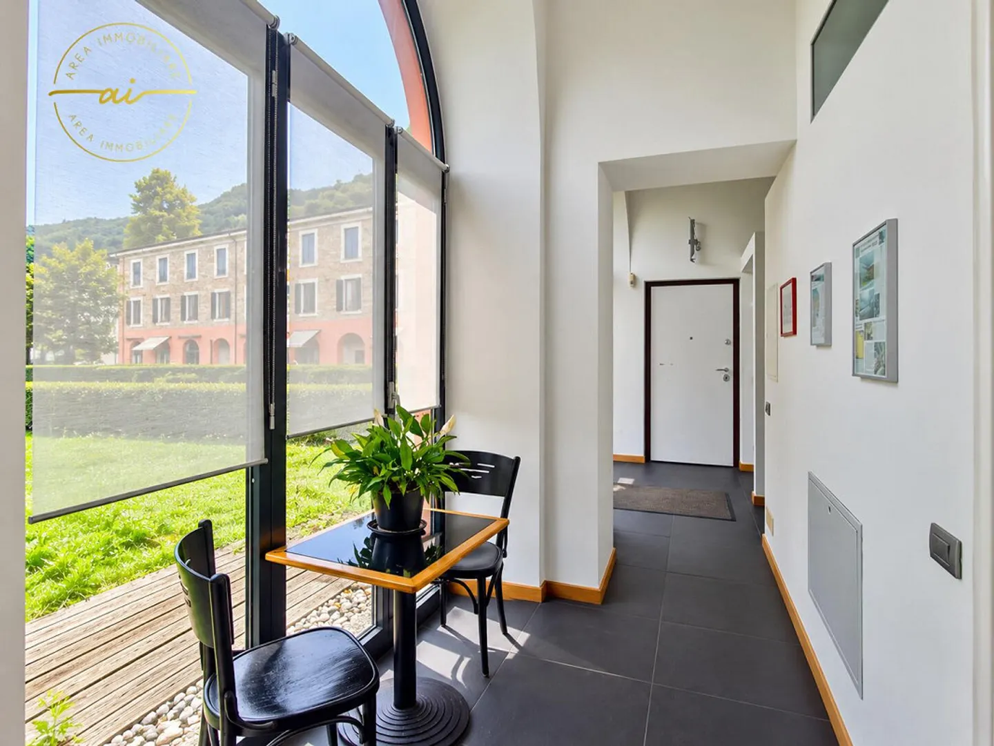 Elegant Office in Melano - Photo 2 of 13