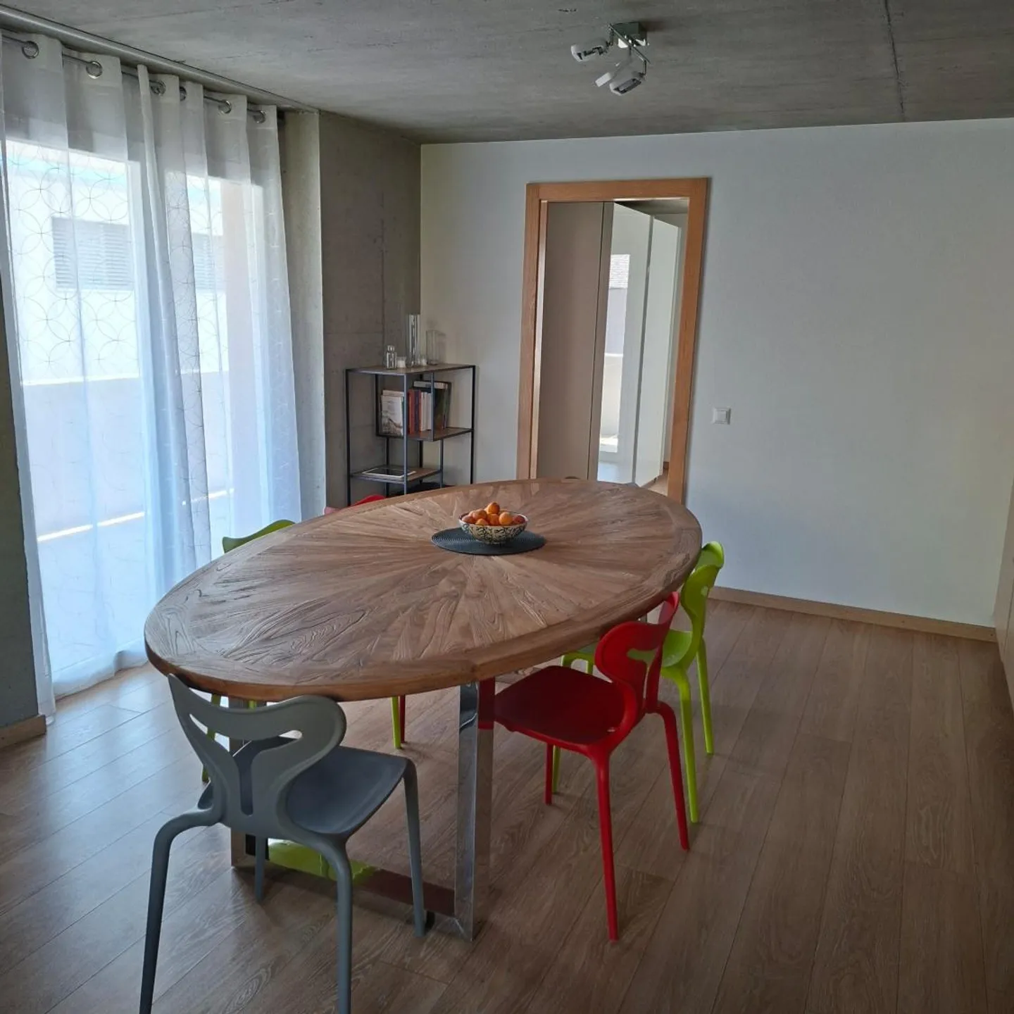 2.5 Room Apartment - Photo 2 of 8