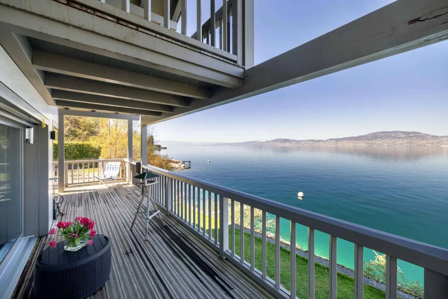 Moderne Villa direkt am Wasser - Foto 9 von 11
