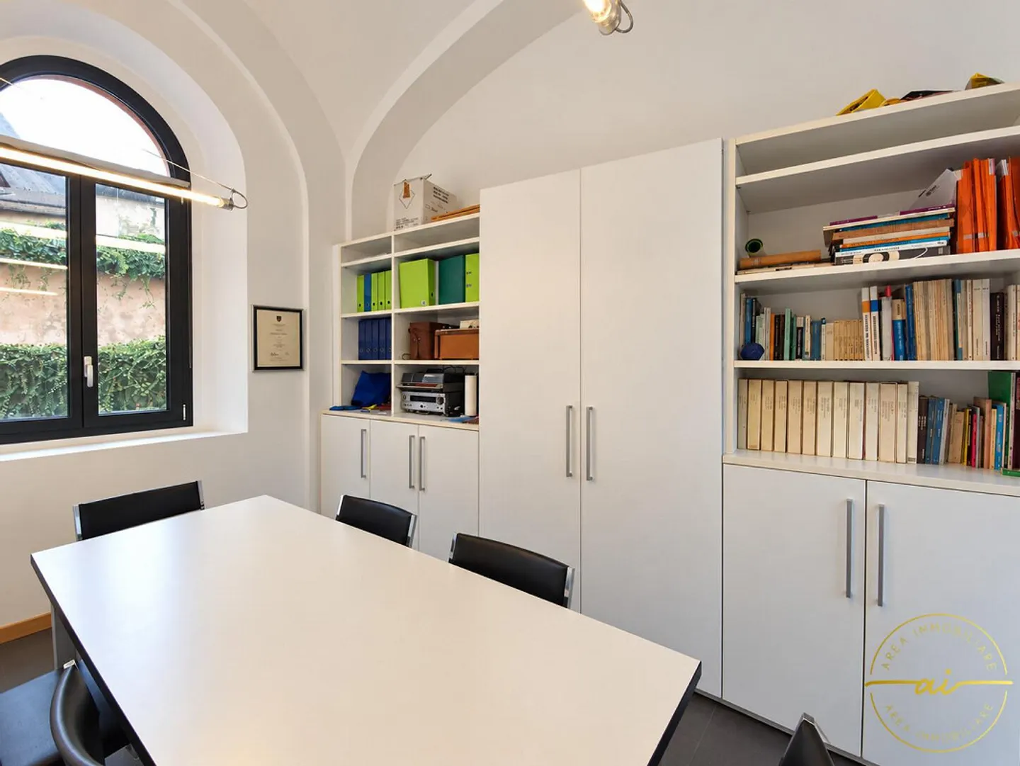 Elegant Office in Melano - Photo 5 of 13