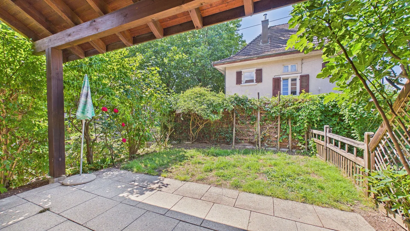 Charming 4.5-room semi-detached house with new kitchen, garden and fireplace - Photo 16 of 18