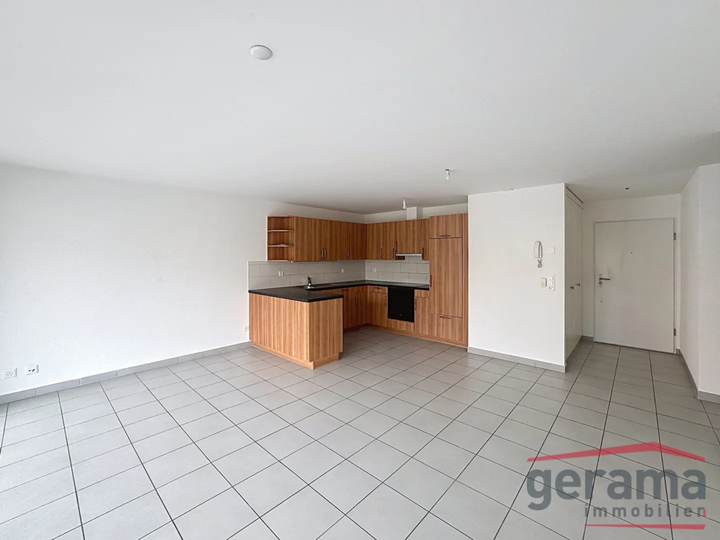 Apartment with 3.5 rooms on the 1st floor - Photo 1 of 6