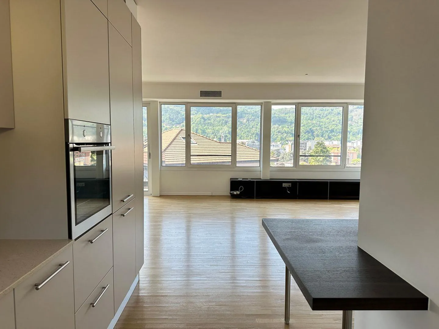 Luxuswohnung mit Grosser Terrasse - Foto 1 von 15