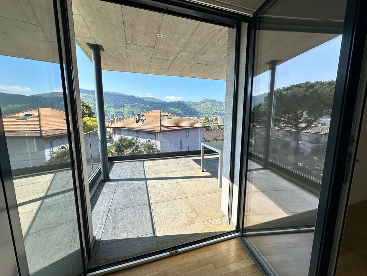 Luxuswohnung mit Grosser Terrasse - Foto 8 von 15