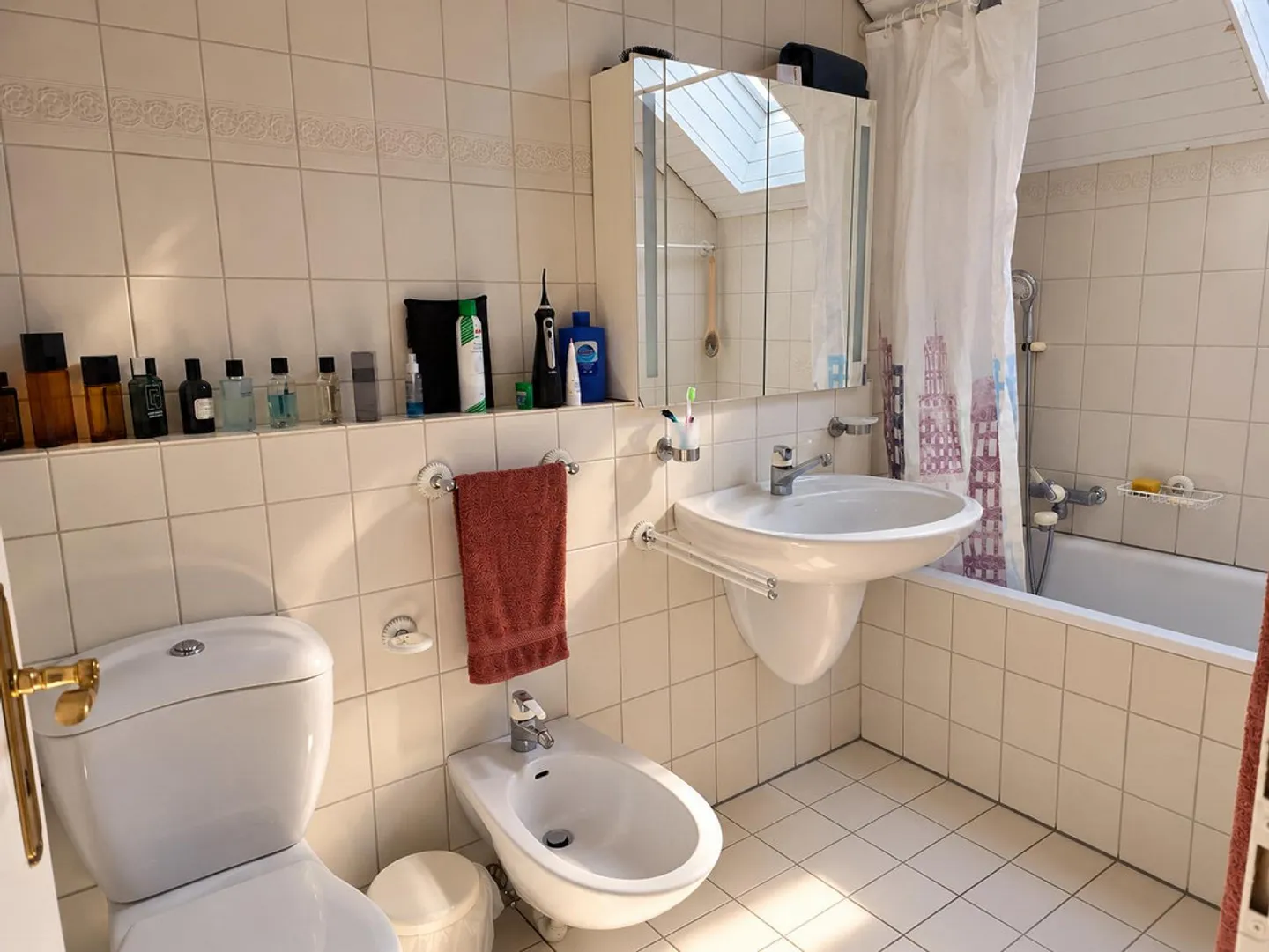 Living with charm, centrally located with gallery and plenty of space - Photo 5 of 6