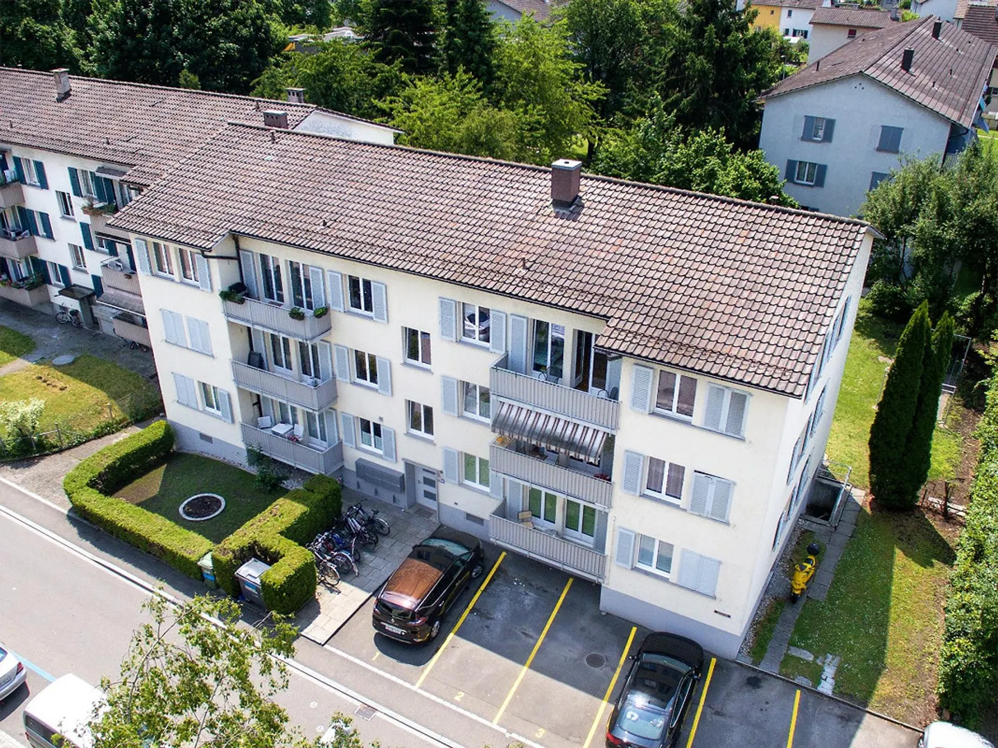 Appartement lumineux de 3,5 pièces avec balcon limité jusqu'au 30 septembre 2027 - Photo 1 sur 8