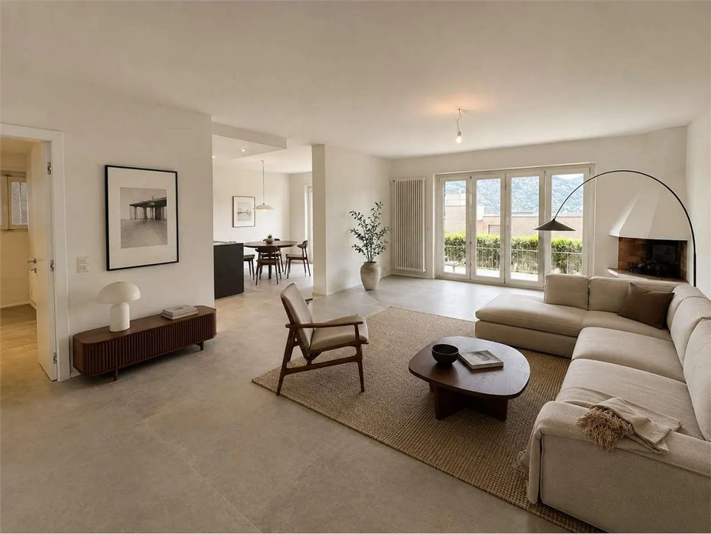 Spacious apartment with private garden and lake view in Massagno - Photo 2 of 13