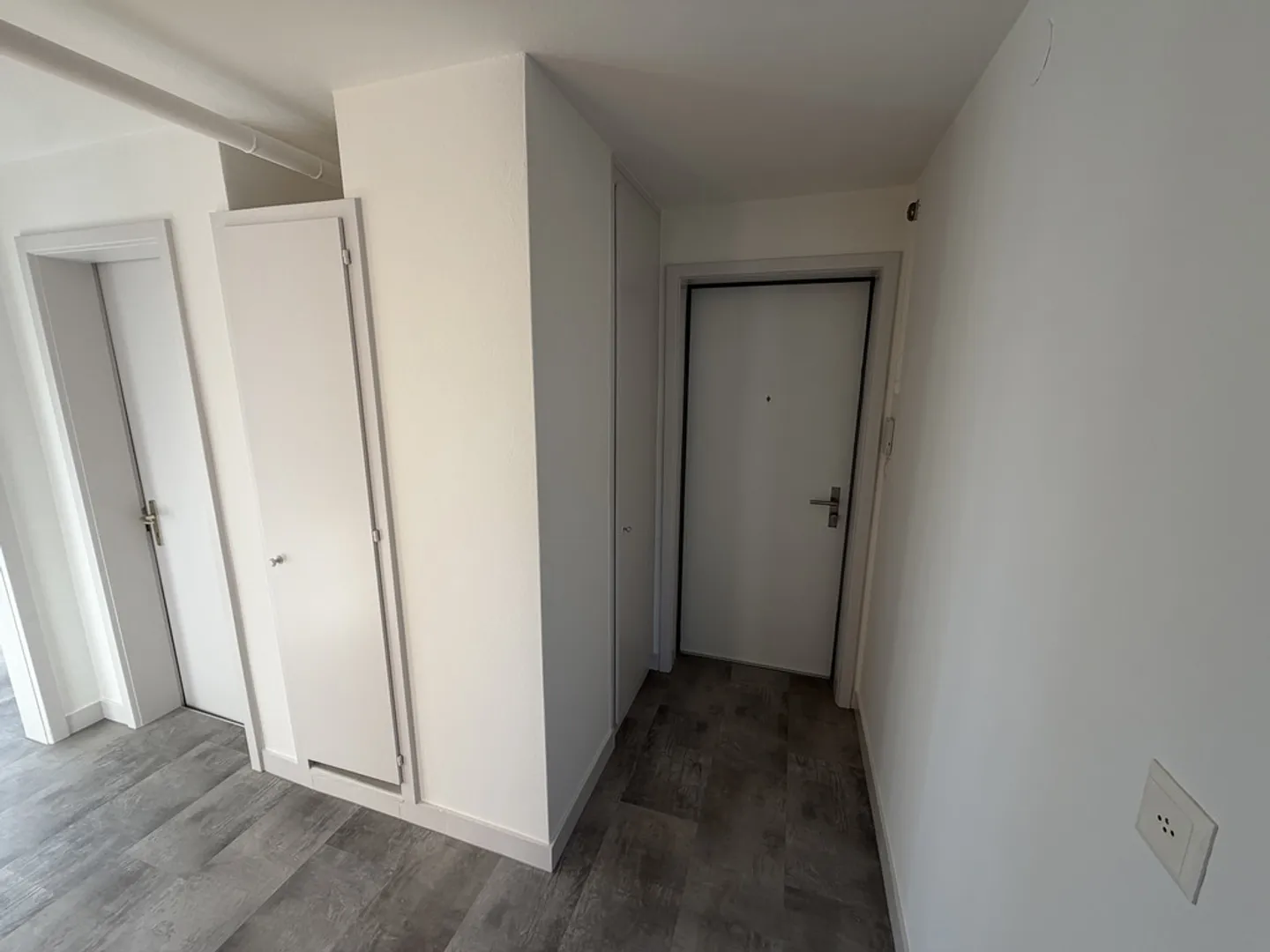 Lumineux et rénové avec un grand balcon - Photo 10 sur 11