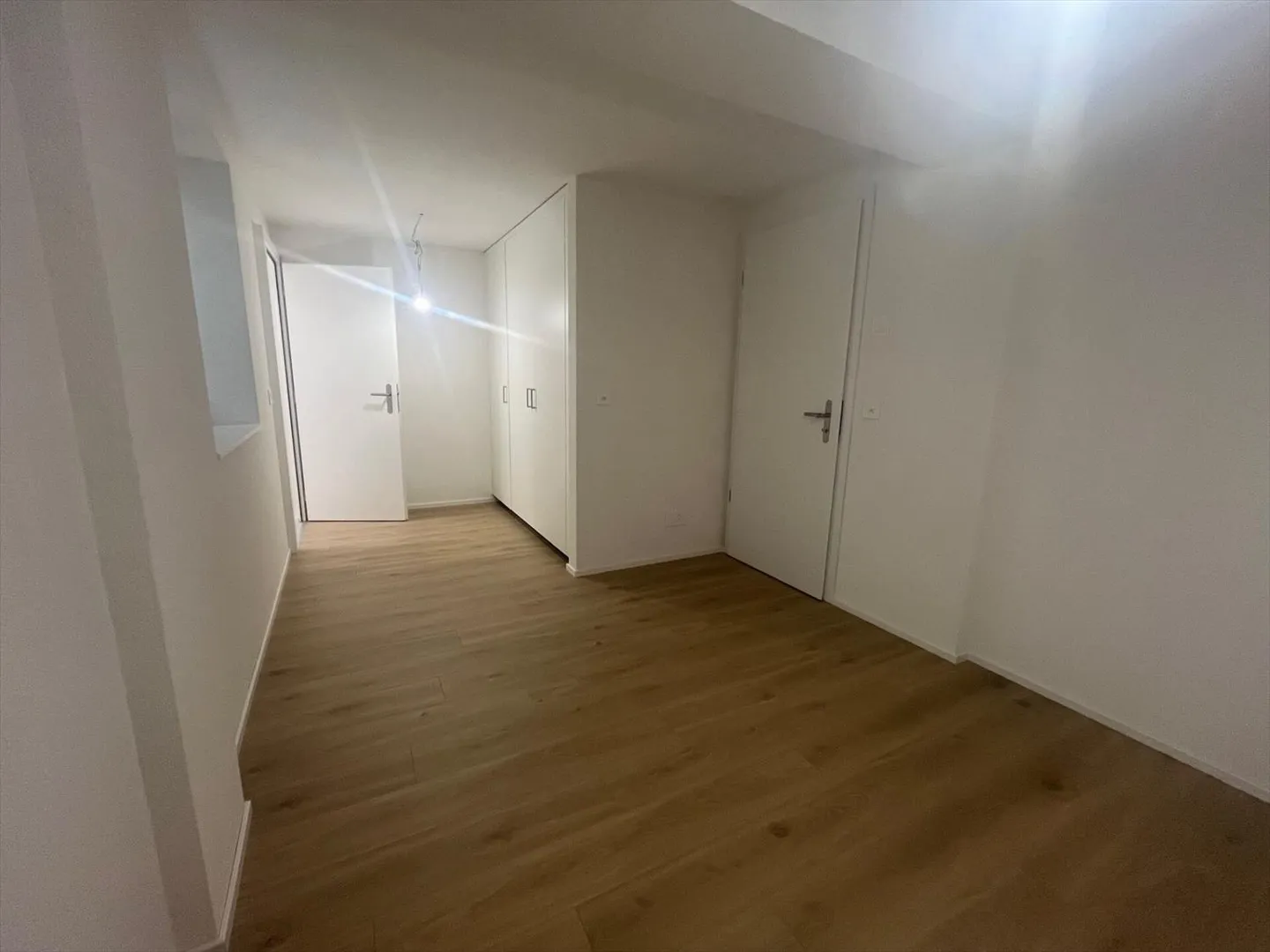 Magnificent 2.5-room new apartment - Photo 2 of 9
