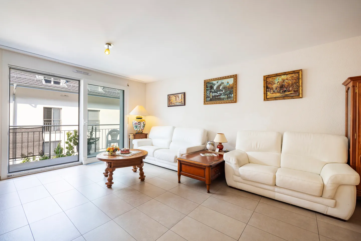 Apartment with 3.5 rooms in the heart of the village - Photo 6 of 12