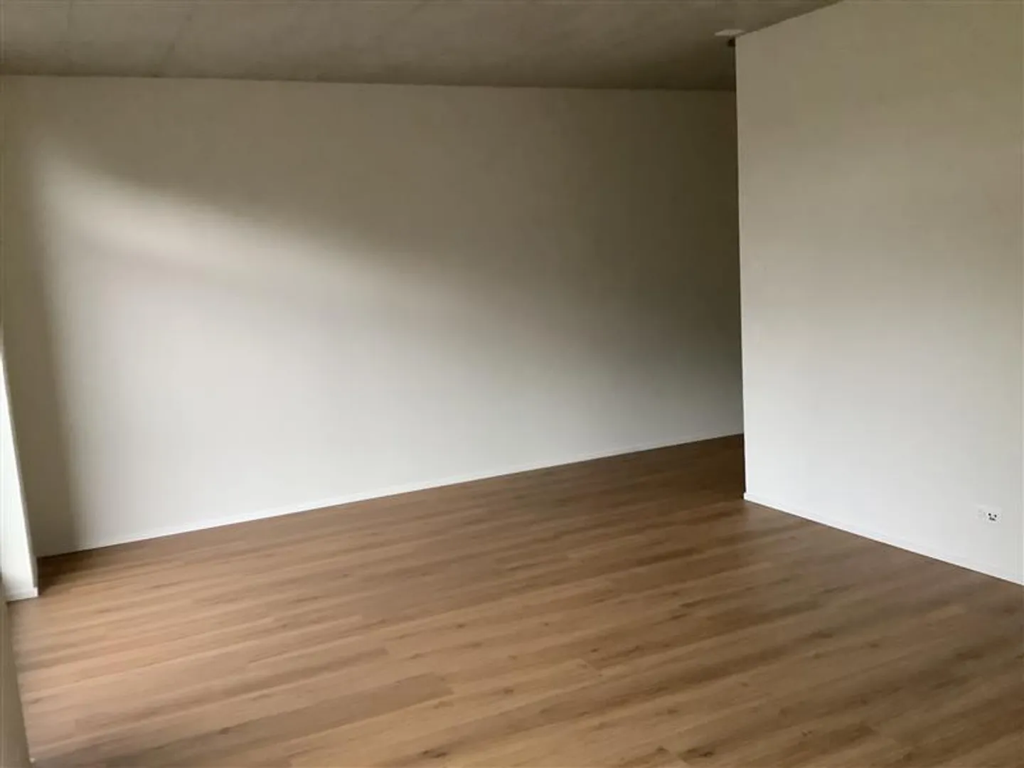 Appartamento moderno di 2,5 stanze in una posizione centrale - Foto 8 di 8