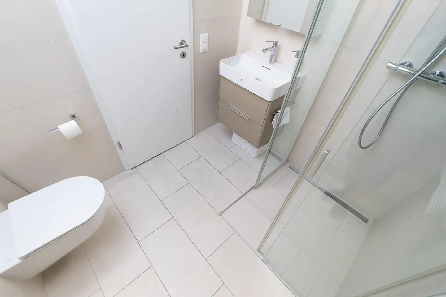 Charmante Dachwohnung in Jenins - Foto 12 von 19