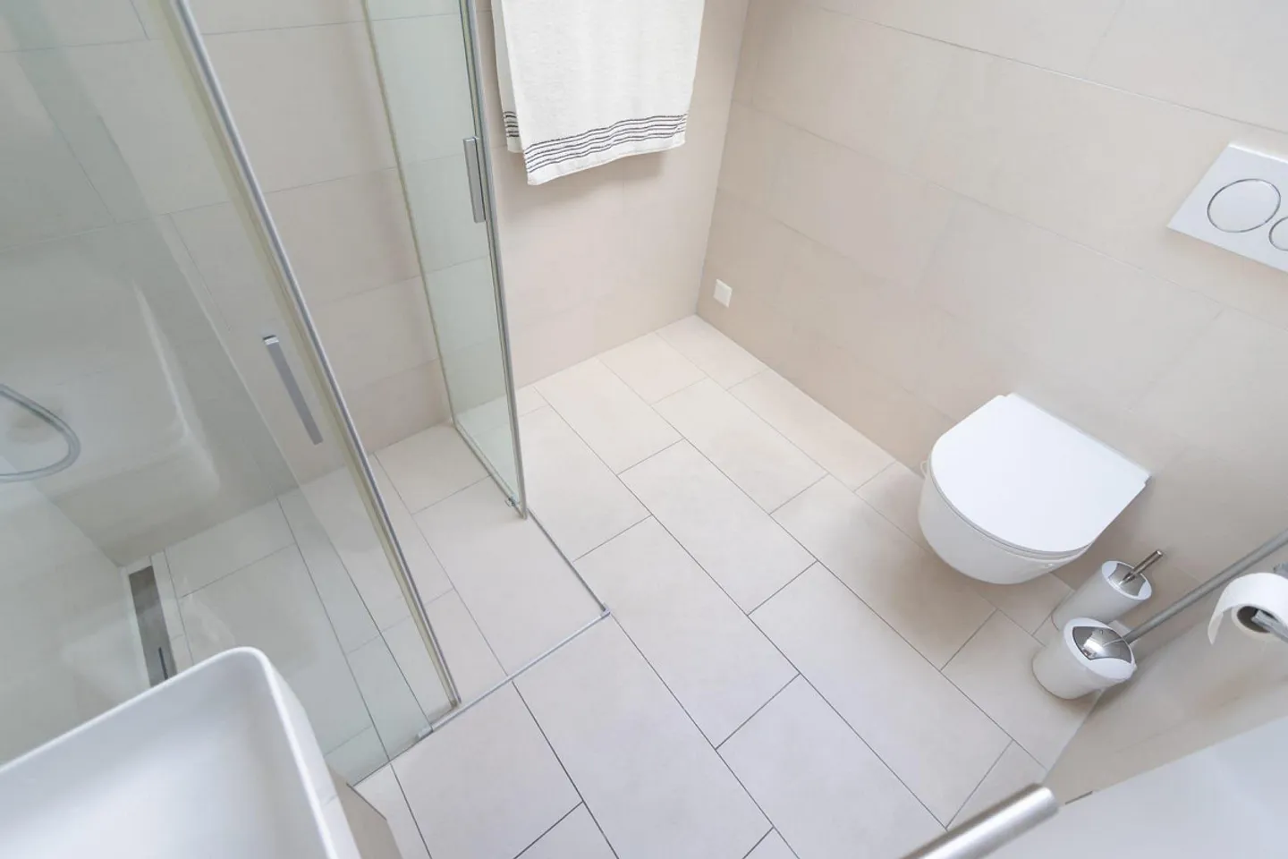 Charmante Dachwohnung in Jenins - Foto 13 von 19