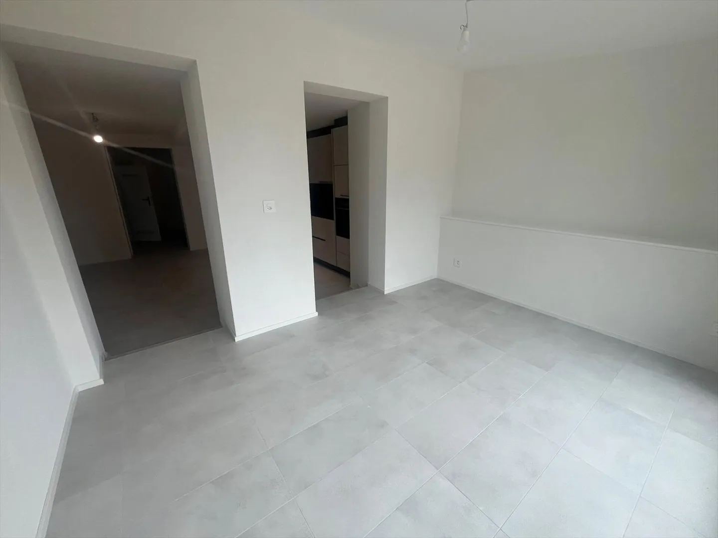 Magnificent 2.5-room new apartment - Photo 5 of 9