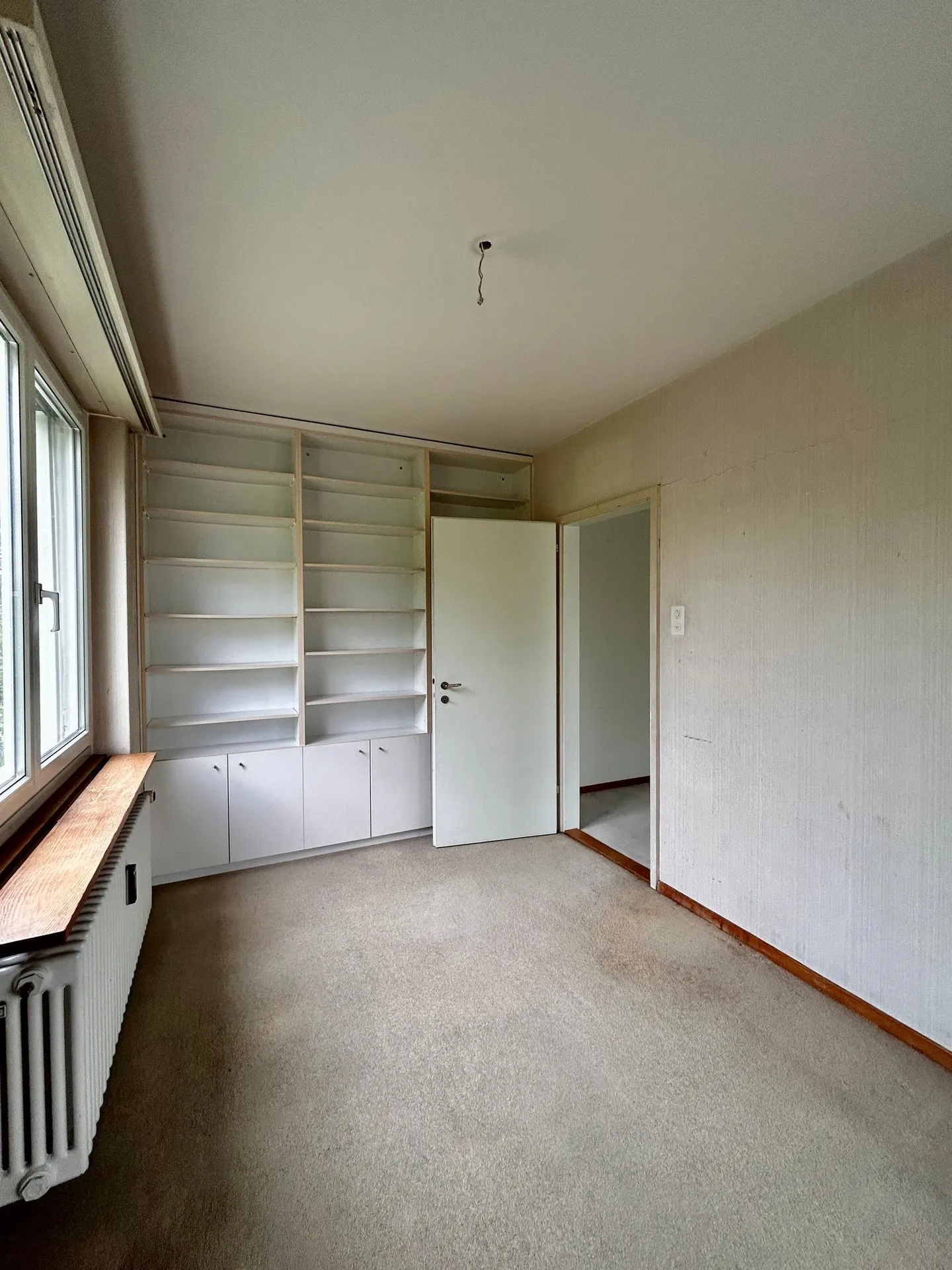 Appartement spacieux de 5 pièces avec balcon, belle vue et chambre supplémentaire au rez-de-chaussée (sous droits de construction) - Photo 10 sur 18