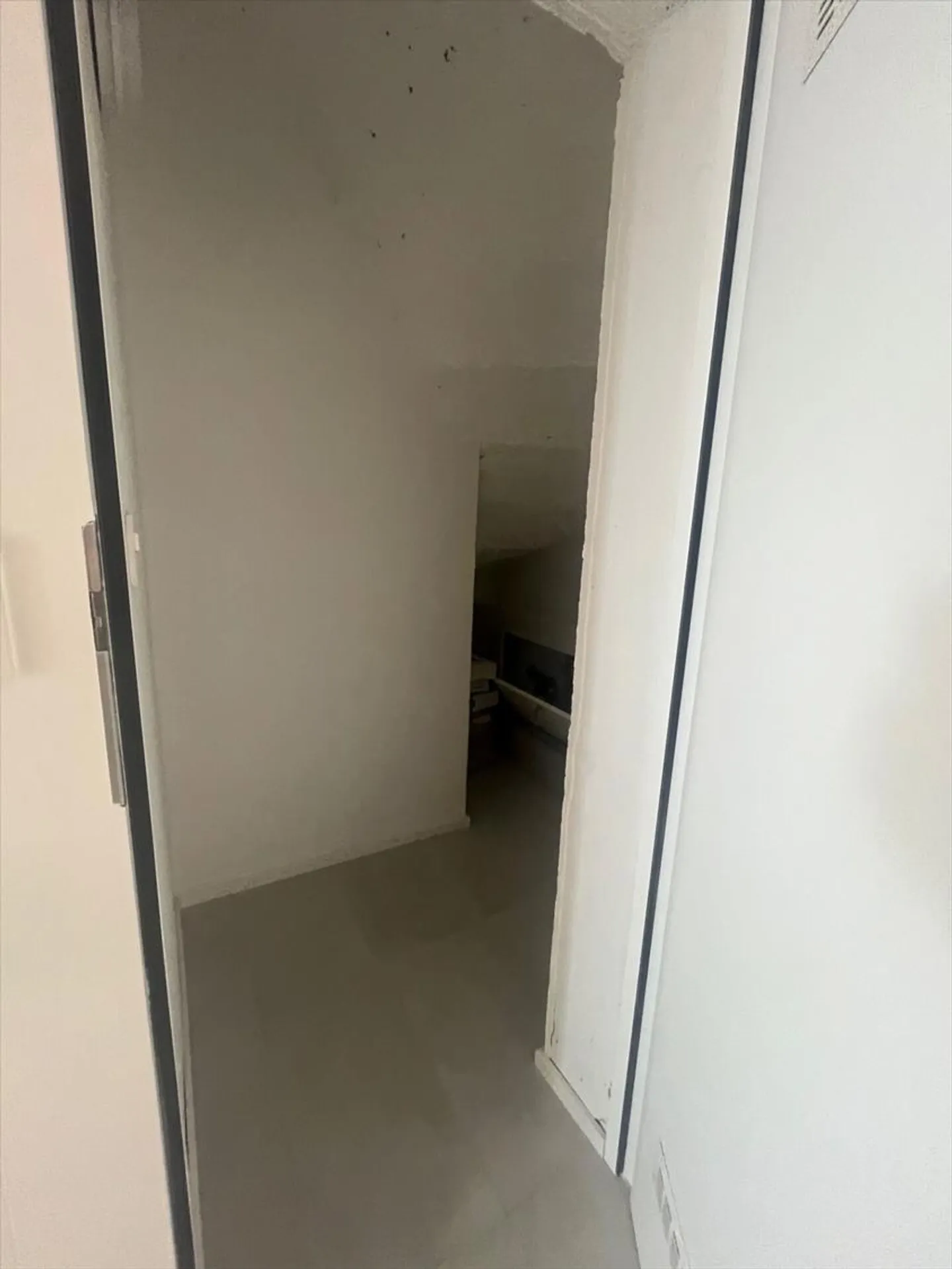 Magnificent 2.5-room new apartment - Photo 8 of 9