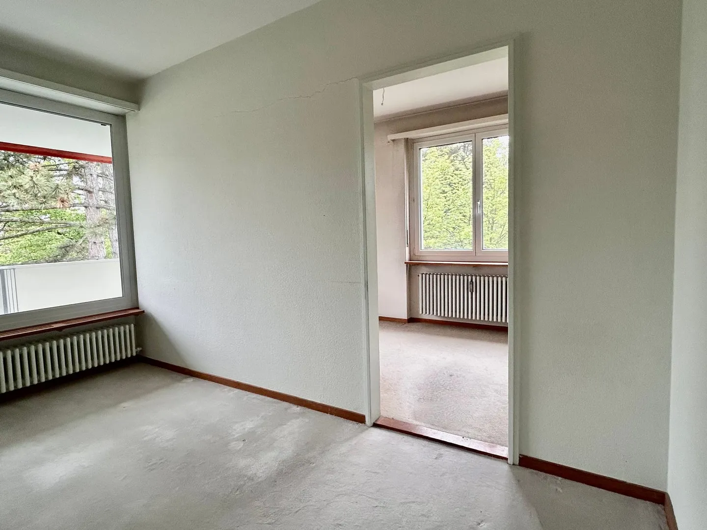 Appartement spacieux de 5 pièces avec balcon, belle vue et chambre supplémentaire au rez-de-chaussée (sous droits de construction) - Photo 11 sur 18