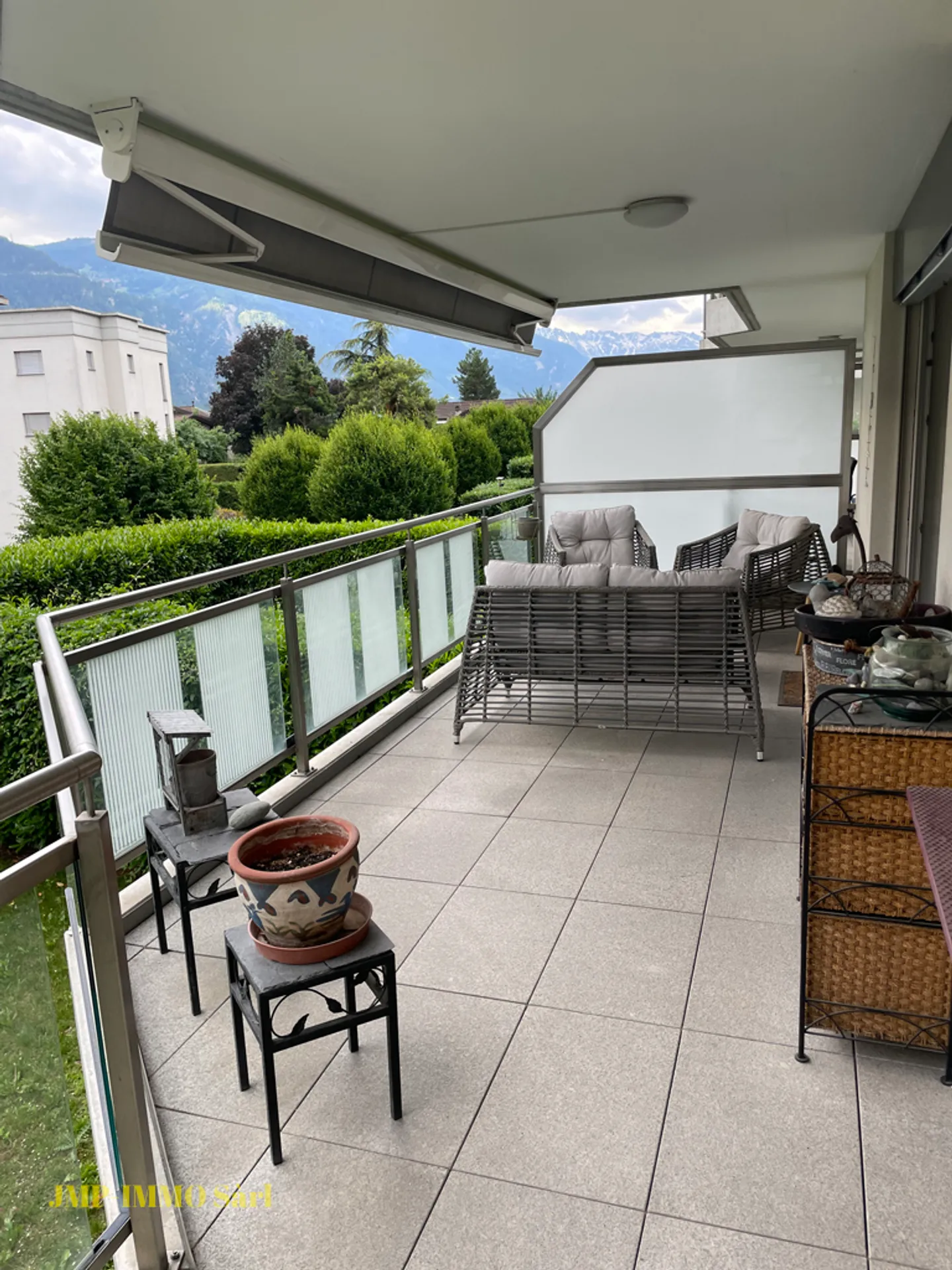 Très bel appartement de 3.5 pièces avec terrasse et places de parc - Foto 14 di 19