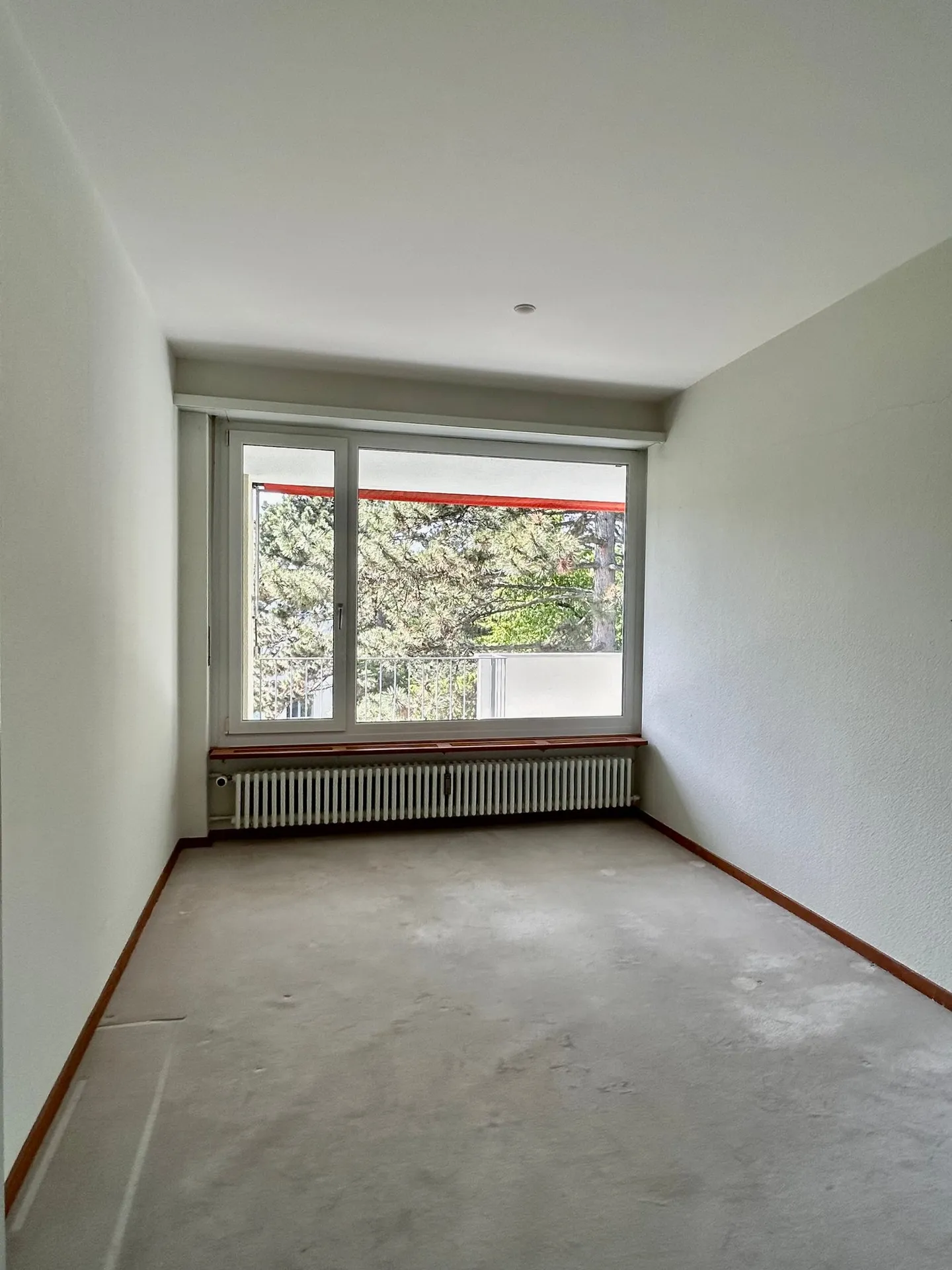 Appartement spacieux de 5 pièces avec balcon, belle vue et chambre supplémentaire au rez-de-chaussée (sous droits de construction) - Photo 12 sur 18