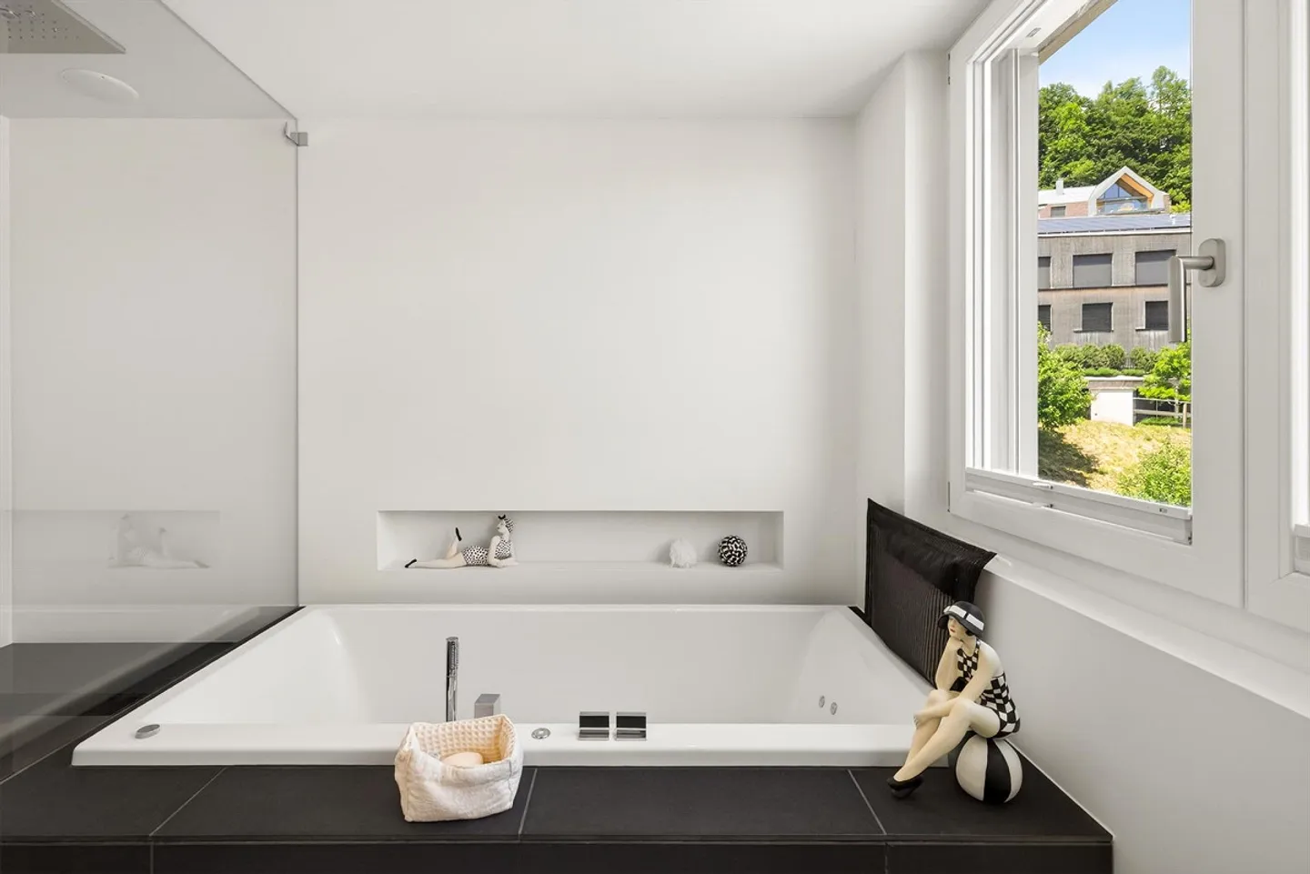 Exklusive Penthousewohnung mit Weitblick - Foto 7 von 8