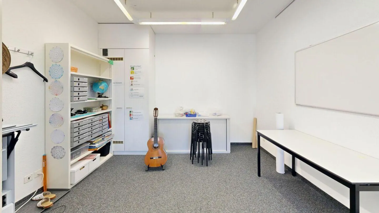 Practical Office Spaces Near the Train Station in Altstätten - Photo 10 of 11