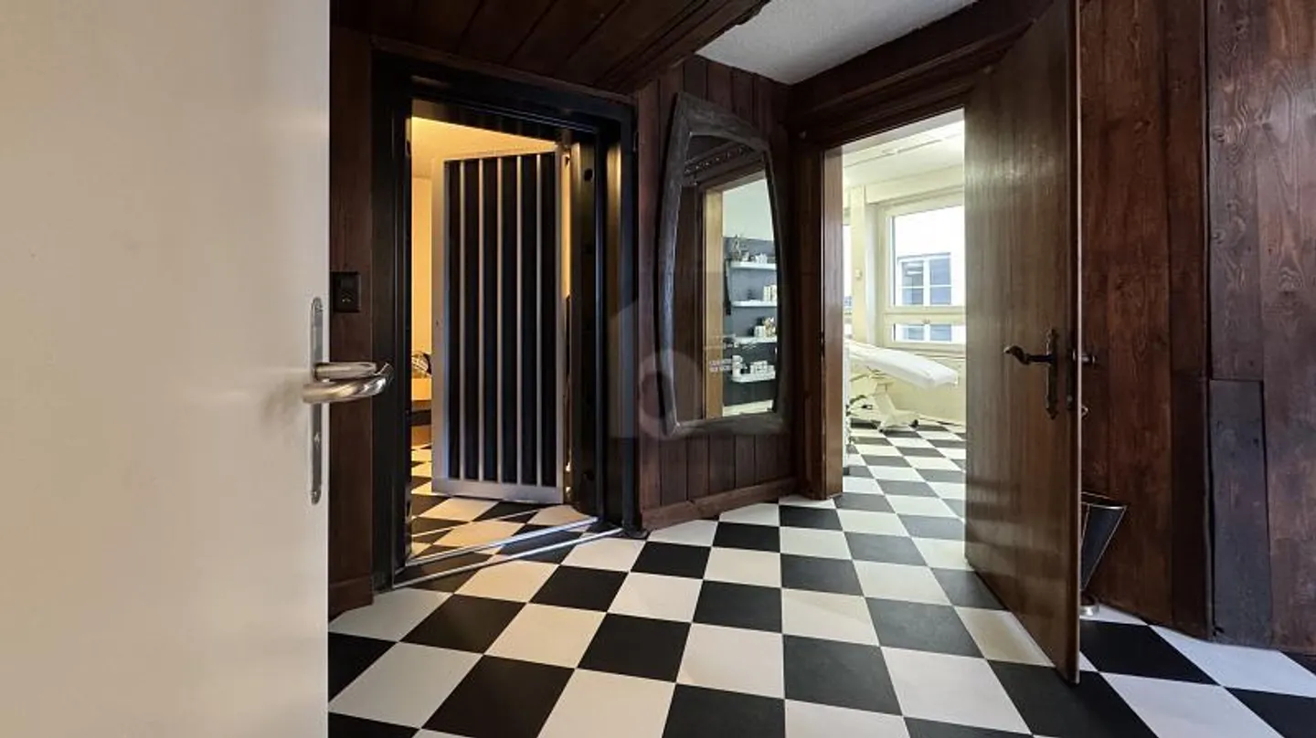 CENTRAL AND IN A DESIRABLE LOCATION - Photo 2 of 6