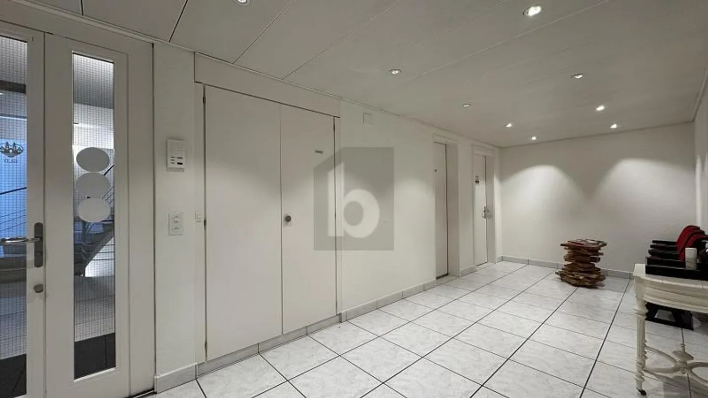 CENTRAL AND IN A DESIRABLE LOCATION - Photo 5 of 6