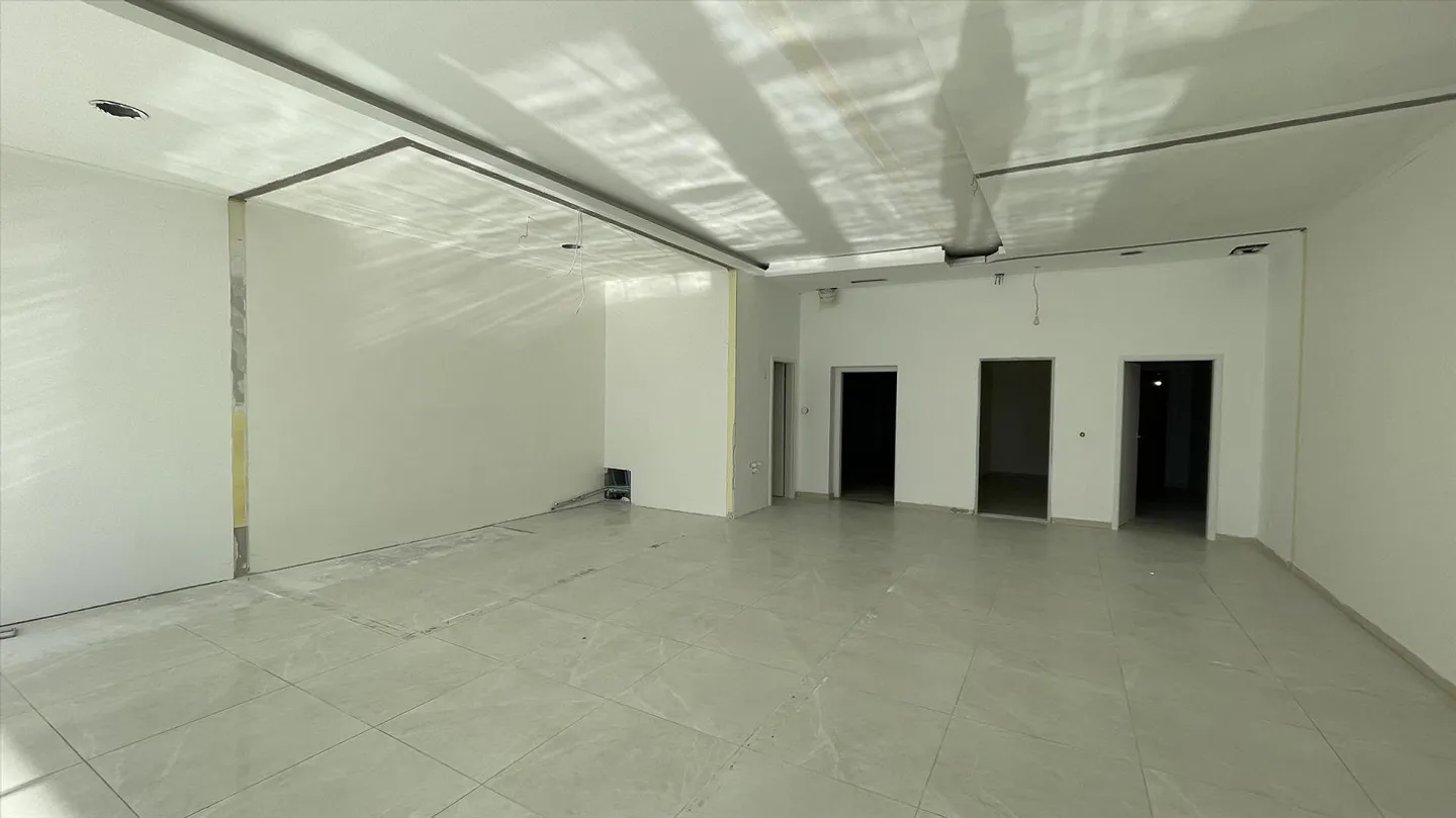 Geräumige Gewerbefläche in Zürich - Foto 2 von 3