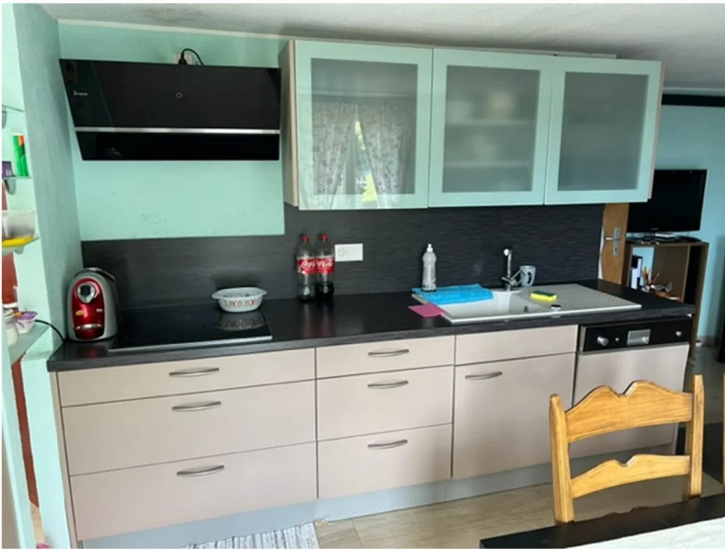 Appartamento 2,5 locali splendidamente ristrutturato in una posizione molto soleggiata e tranquilla / Bel ... - Foto 3 di 15